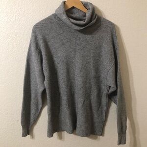 Free People Heather Grey Ribbed Softly Structured Turtleneck Tunic Sweater - XS